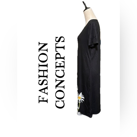 ☄️Any 2 for $10 ☄️
B3 Casual Floral Tunic Round Neckline A-line Dress. - Picture 3 of 6